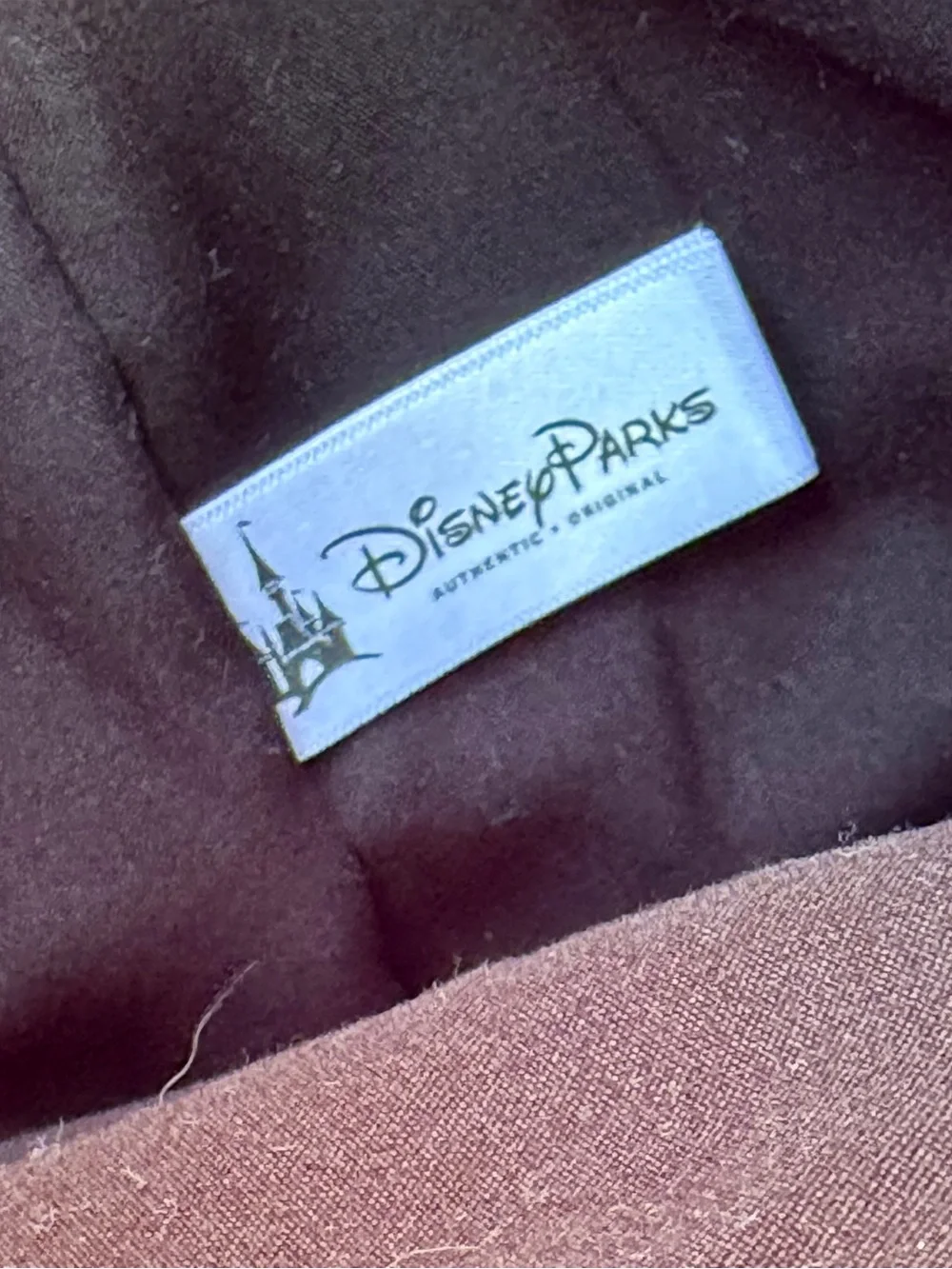 Disney Parks Mickey & Minnie Kissing Crossbody Bag NWT